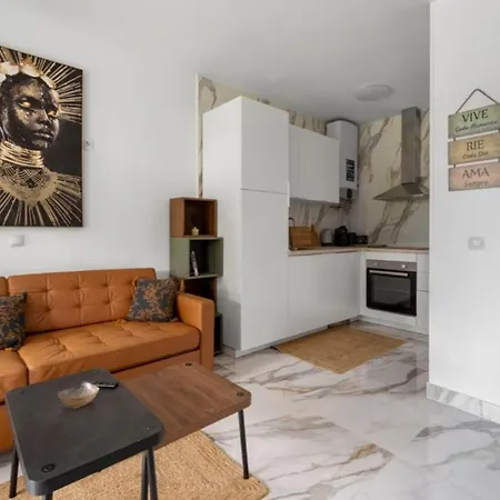 Apartment Casa Rosa At Parrot At Carihuela *